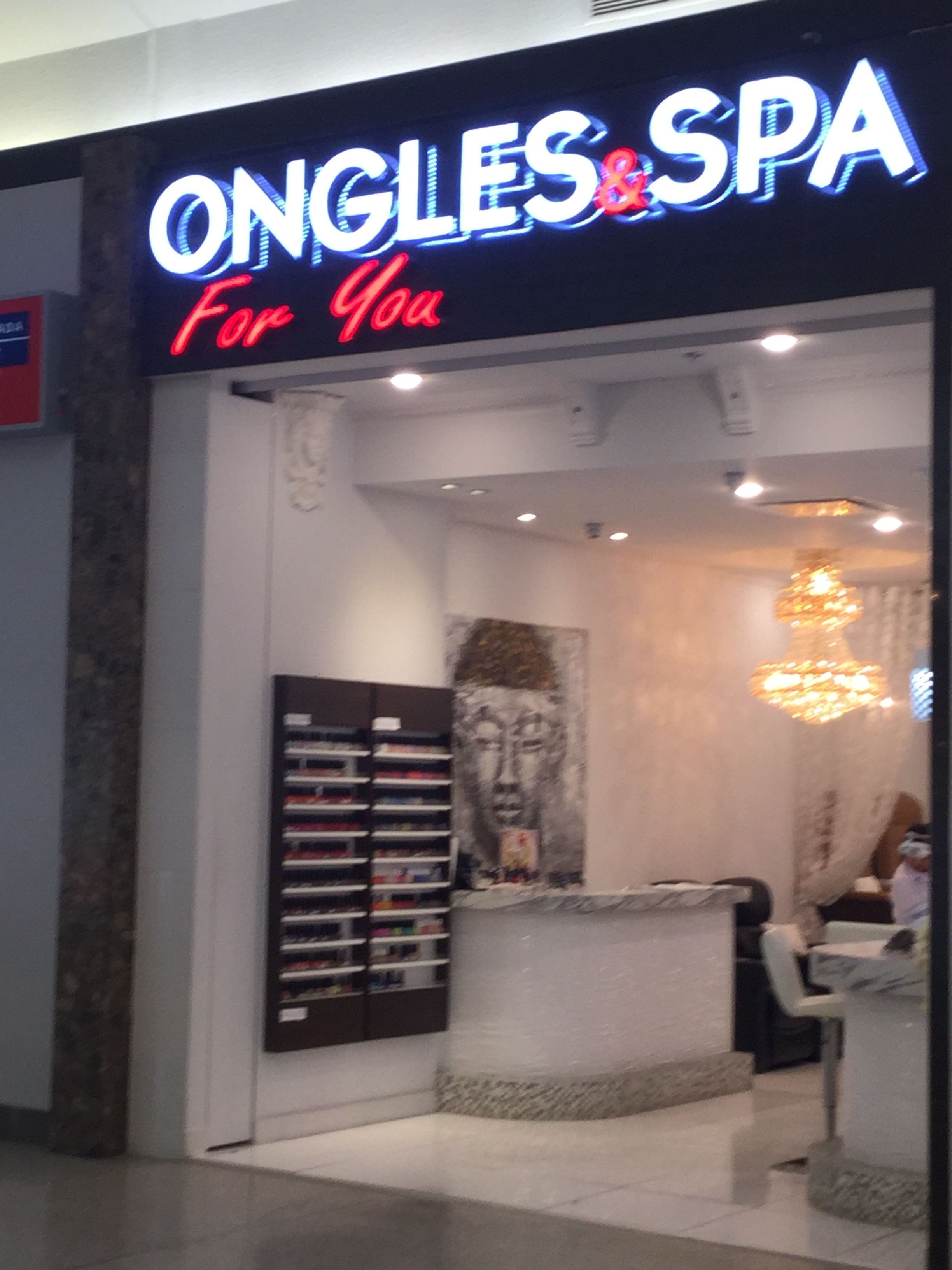 Le centre d’achats du mois Place Vertu URBANIA